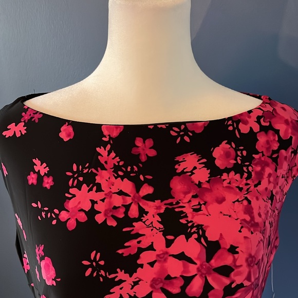 Chaps- Stunning sleeveless black and hot pink floral dress- women's small NWT - Picture 10 of 11